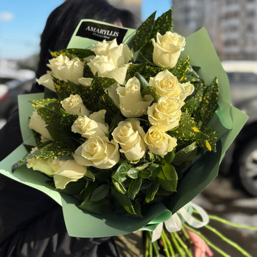 White Rose Bouquet-თეთი ვარდები