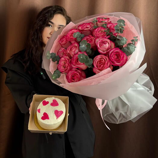 Delicious combo (mono bouquet+bento cake)