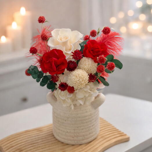 Композиция с красными розами 🌹