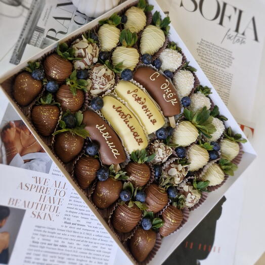 Клубника, Бананы, голубику в шоколаде 30🍓 4🍌