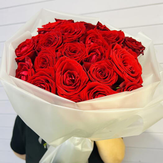 25 🌹 красных роз