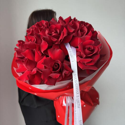 Красные розы для любимой