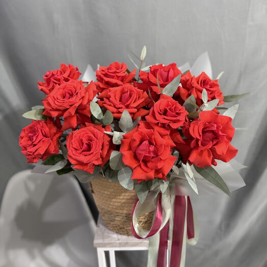 Корзина с розами ️️️
