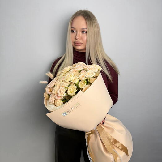 Монобукет из кустовой розы «Яна»