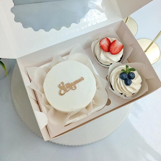 Набор десертов на 8 марта