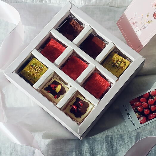 Конфеты птичье молоко к 8 марта 9 шт ассорти