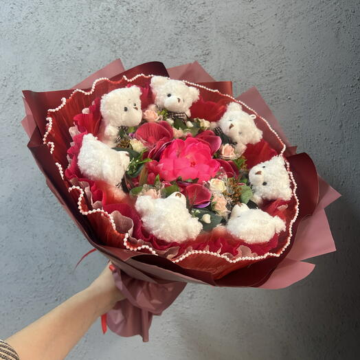 Букет из игрушек