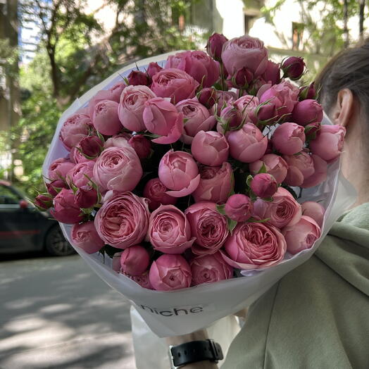 Silva pink peony roses mono bouquet M size