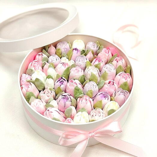 Набор зефирных цветов в круглой коробке, 30 см. Подарок маме