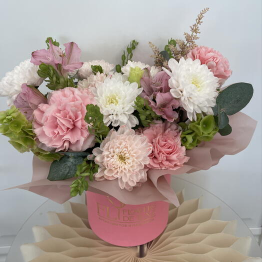 Клубничный мохито 🌸 диантус, хризантема, кльстромерия, астильба