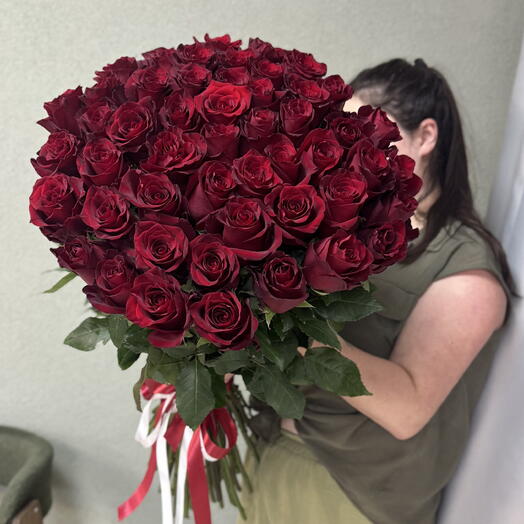 Букет из 51  красных роз