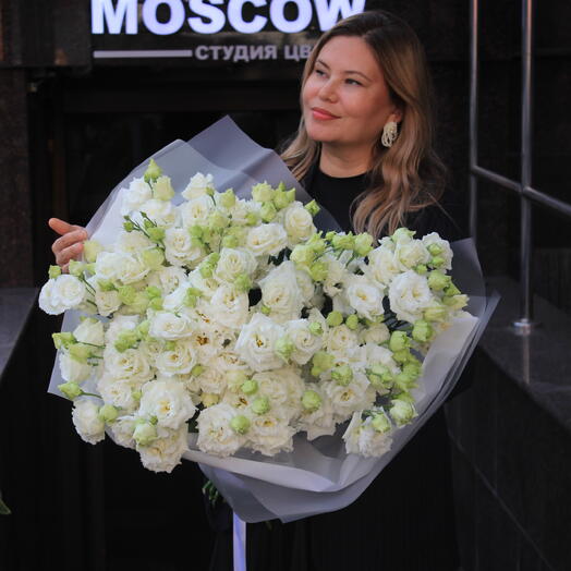 Моно из белой эустомы