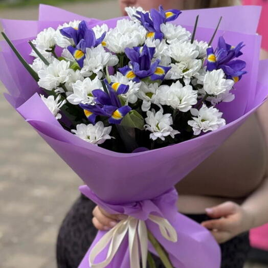 Ирисы и ромашки 💜🤍