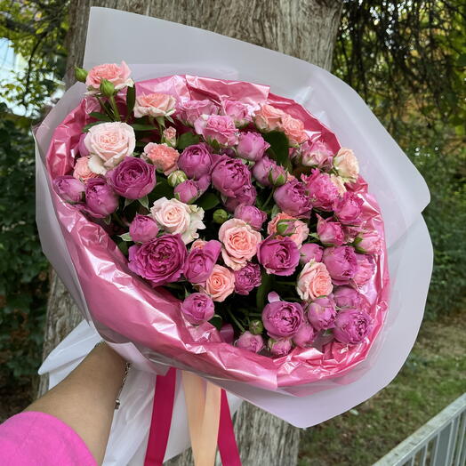 Пионовидные розы в упаковке 19 шт