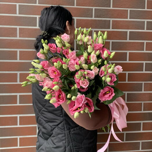Букет из розовой эустомы (1)