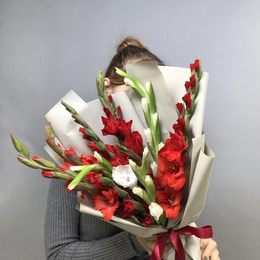 Букет гладиолусов