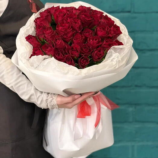 Букет  20 из 35 красных роз