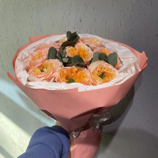 Монобукет из пионовидных роз