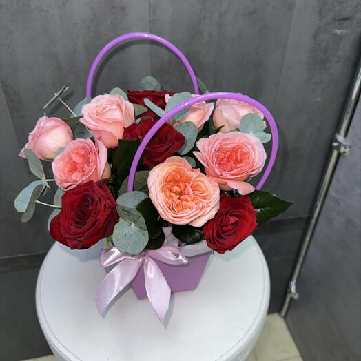 Букет из микс роз