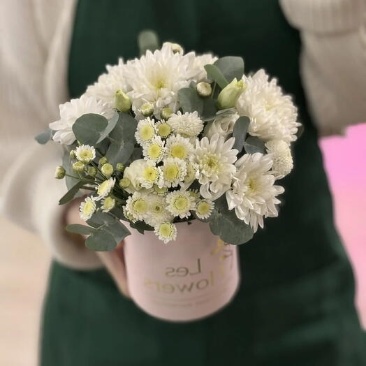 Цветочный комплимент в мини-коробке 🌸