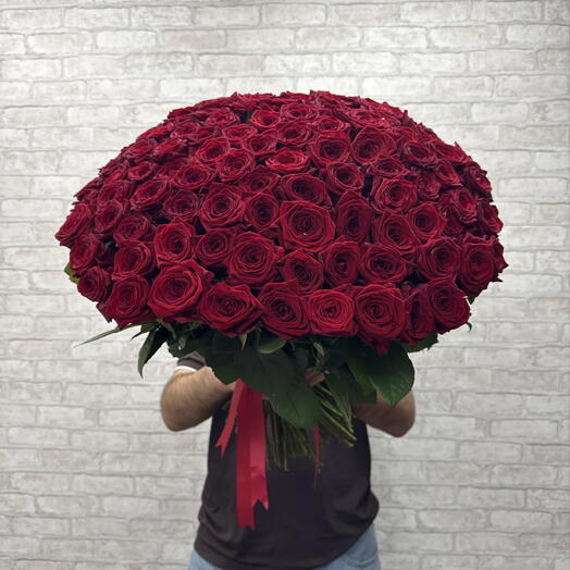 Букет ароматных красных роз под лентой🌹🌹🌹🌹🌹