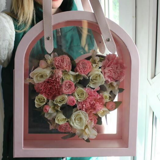 Цветы в сумочке🌸