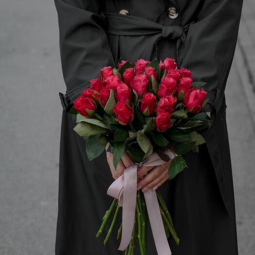 25 кенийских роз под ленту 40см
