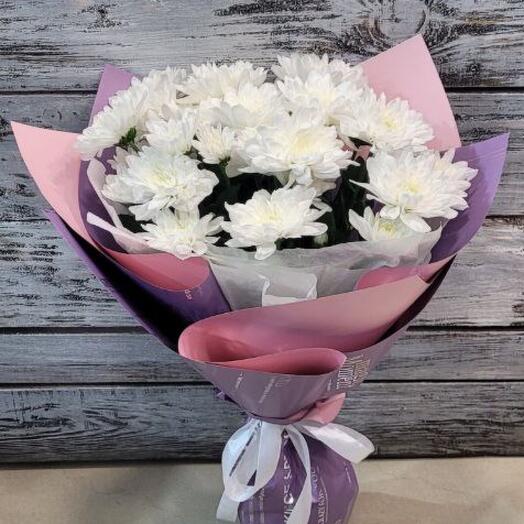 5 chrysanthemums in the design