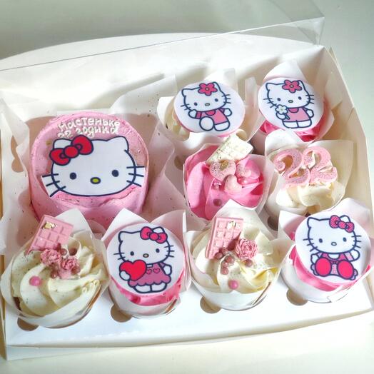 A set of "bentotort and cupcakes" for a girl