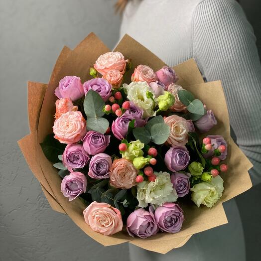 Ramo de autor de rosas de peonía