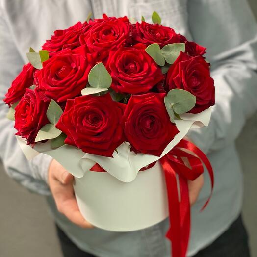 Ароматные розы в коробке с эвкалиптом " Love is " ️