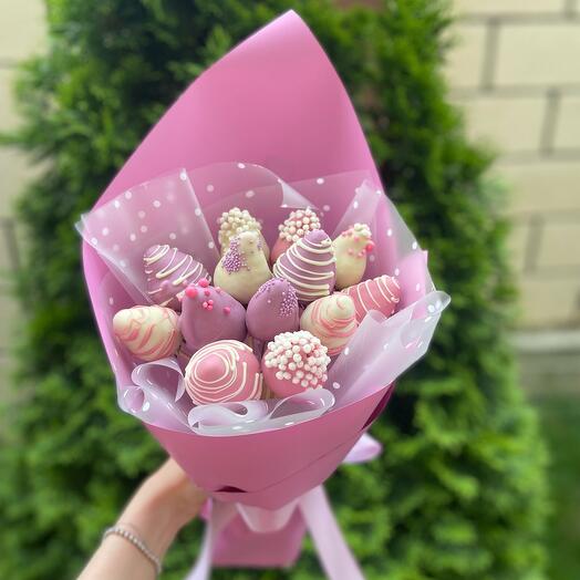 Bouquet of strawberries in chocolate "My sweet"