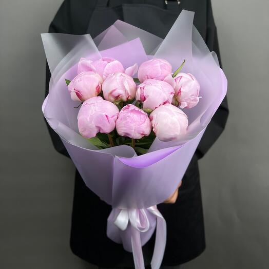 Mono bouquet 13 из 9 пионов сорта Sara Bernard