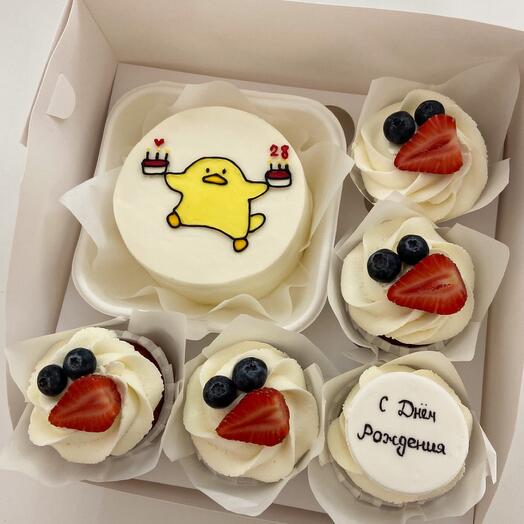 Bento set with cupcakes for birthday