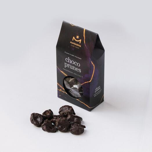 Prunes in dark chocolate