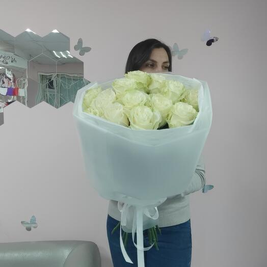 Букет из белых роз