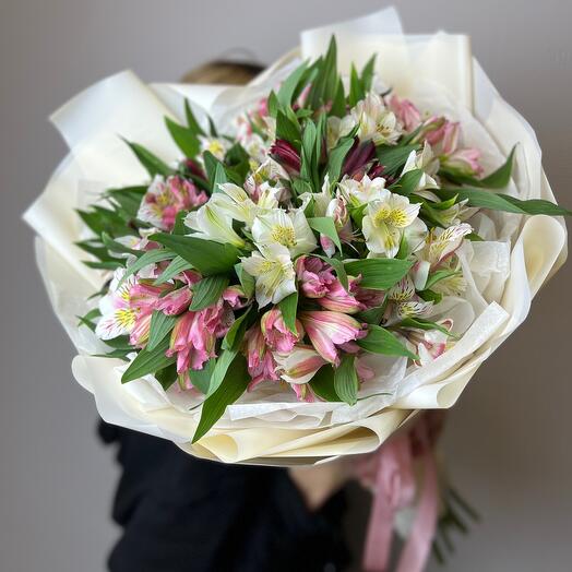 Bouquet 173 из 19 альстромерий
