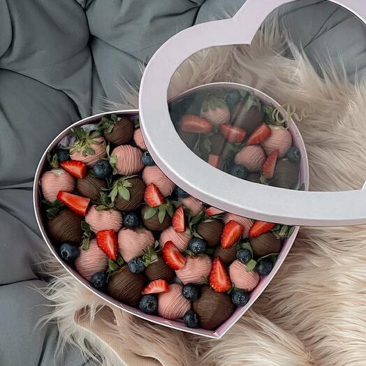 Клубника в шоколаде „HEART