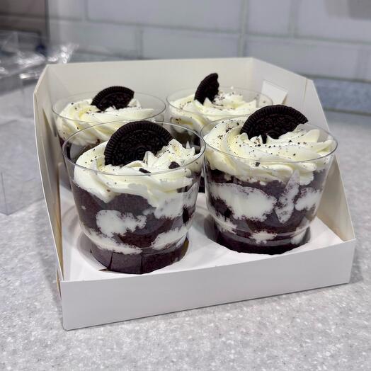 Трайфлы 4 шт ассорти из вишня и крем-чиз с печеньем Орео