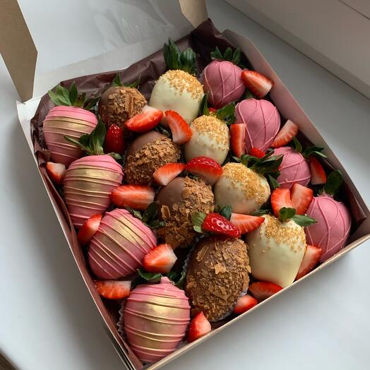Conjunto de fresas en chocolate 01
