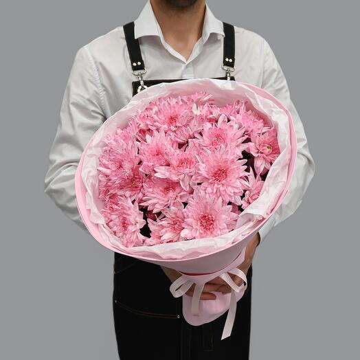 Delicado ramo de crisantemos arbustivos