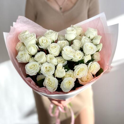 Букет из Кустовых роз белые