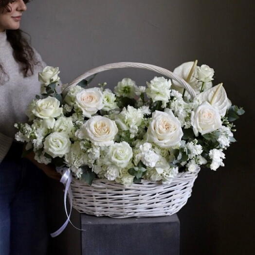 Virágok dobozban eustomával