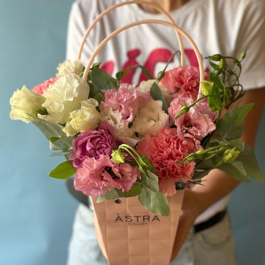 Цветы в коробке