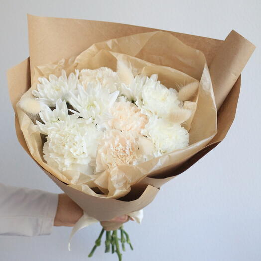 Persistent delicate bouquet