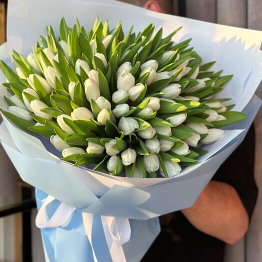 60 White tulip bouqet