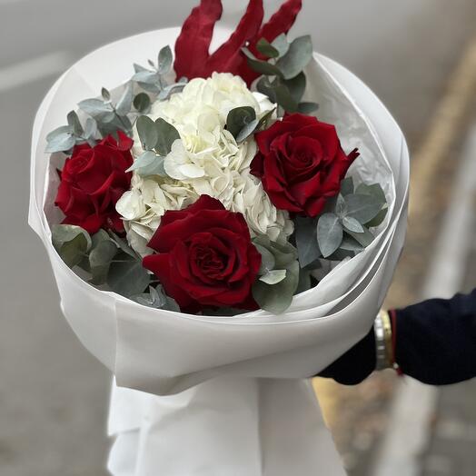 Holland roses and Hydrange bouquet