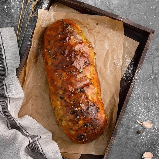 Чесночный с карамелизованным луком