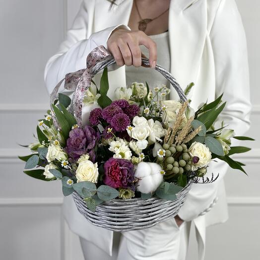 Цветы в корзине Шарлотта