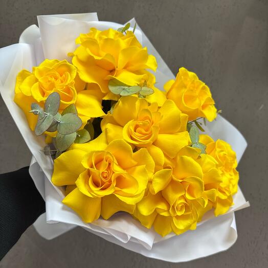 Ramo de rosas amarillas francesas 7pcs